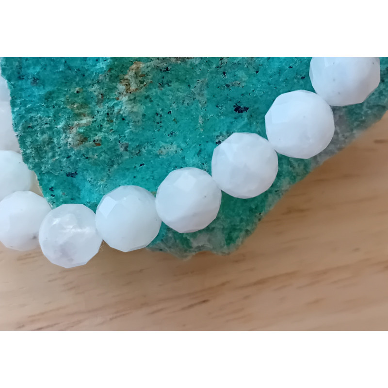 Bracelet pierre de lune facetté 8 mm